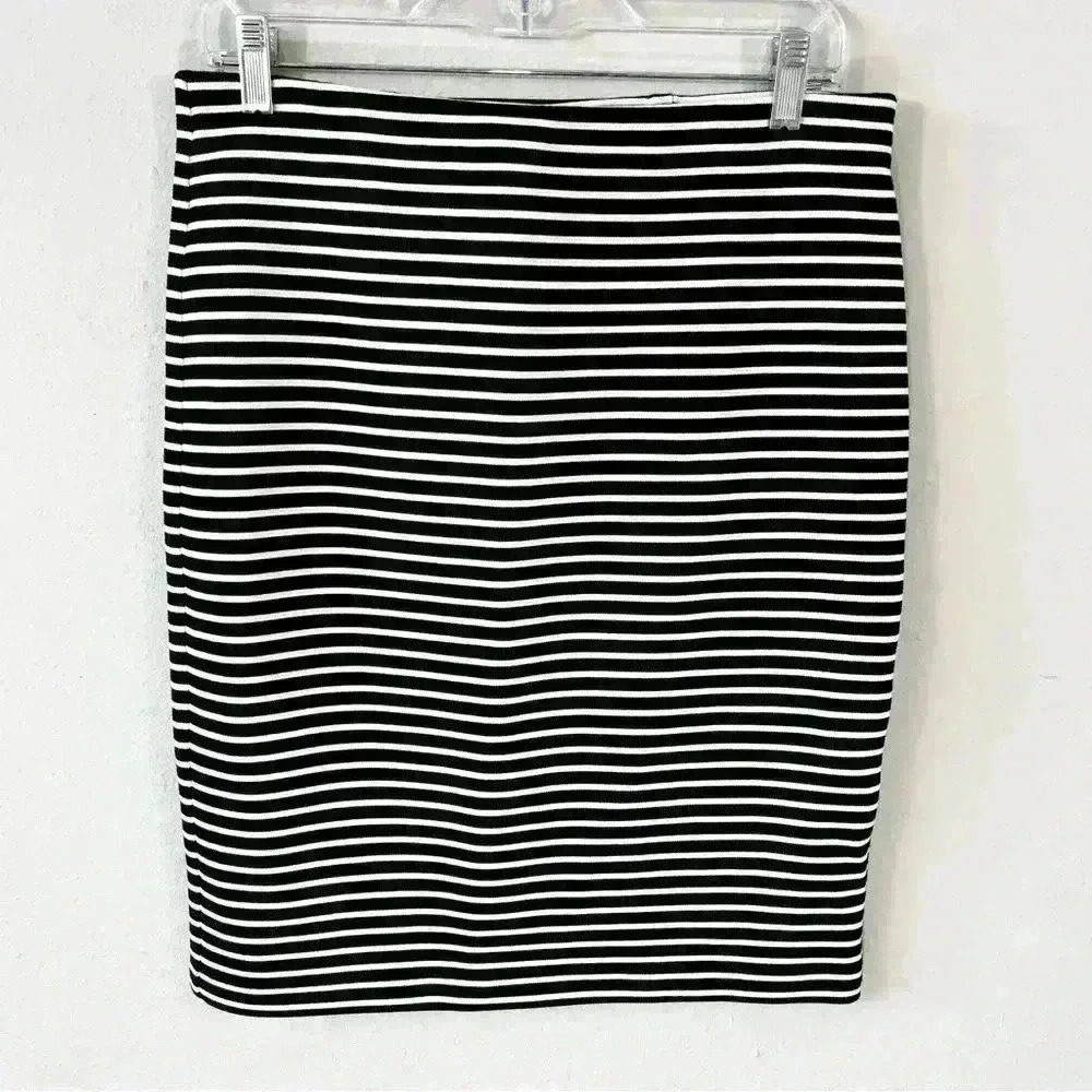 Loft black and white pencil skirt